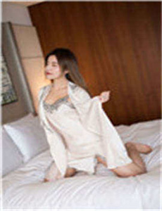 刀剑神域第3集-美女和男人亲热视频
